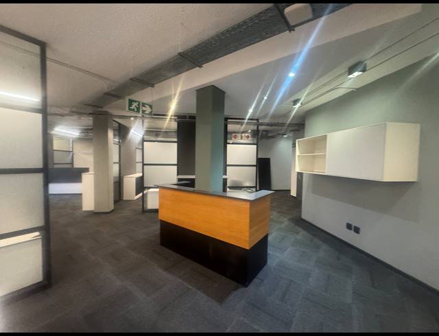 314M² OFFICE TO LET IN WYNBERG